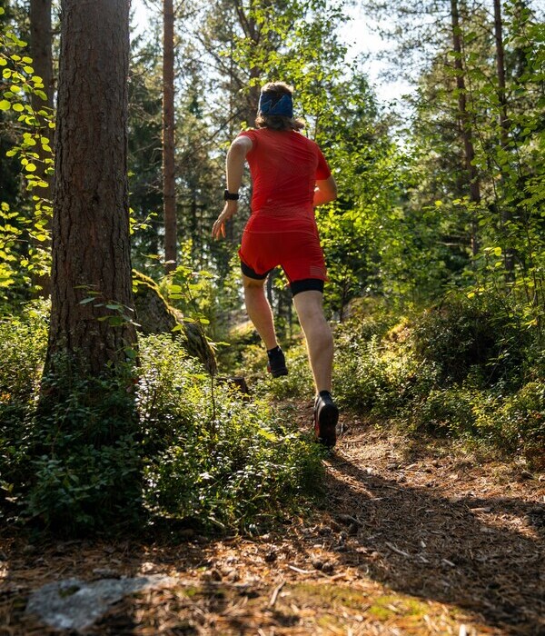 hendrik-morkel-PEuBo_tBHDw-unsplash (1) (1) (1)